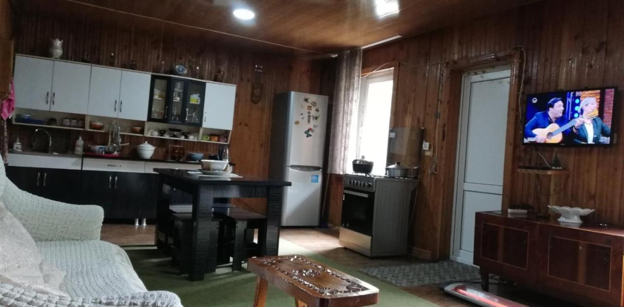 Guesthouse Leno Tsaldashi Extérieur photo